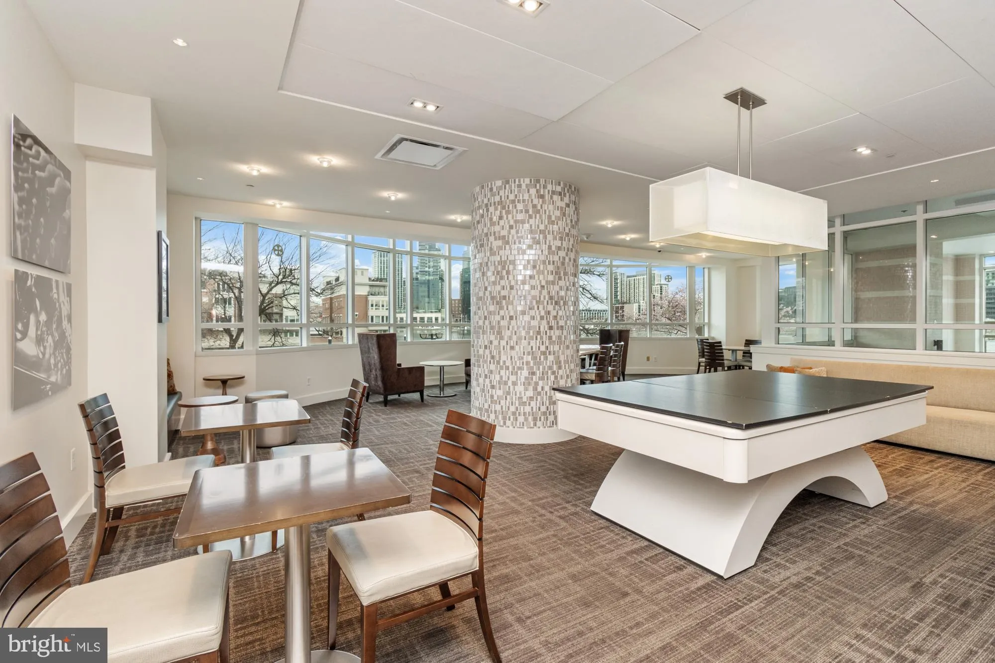 Baltimore, Maryland 21230, United States, 1 Bedroom Bedrooms, ,2 BathroomsBathrooms,Residential,Active,99748