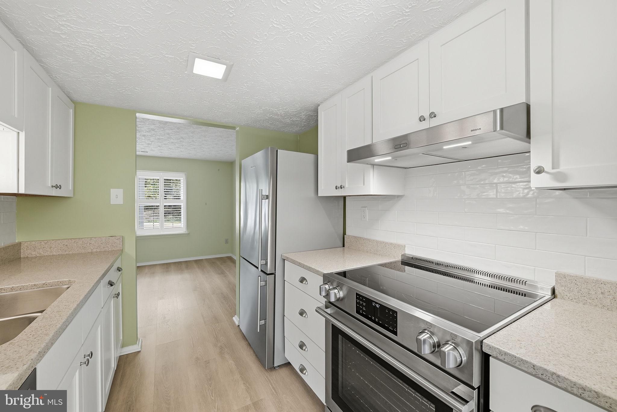 WHITFIELD GREEN - Residential