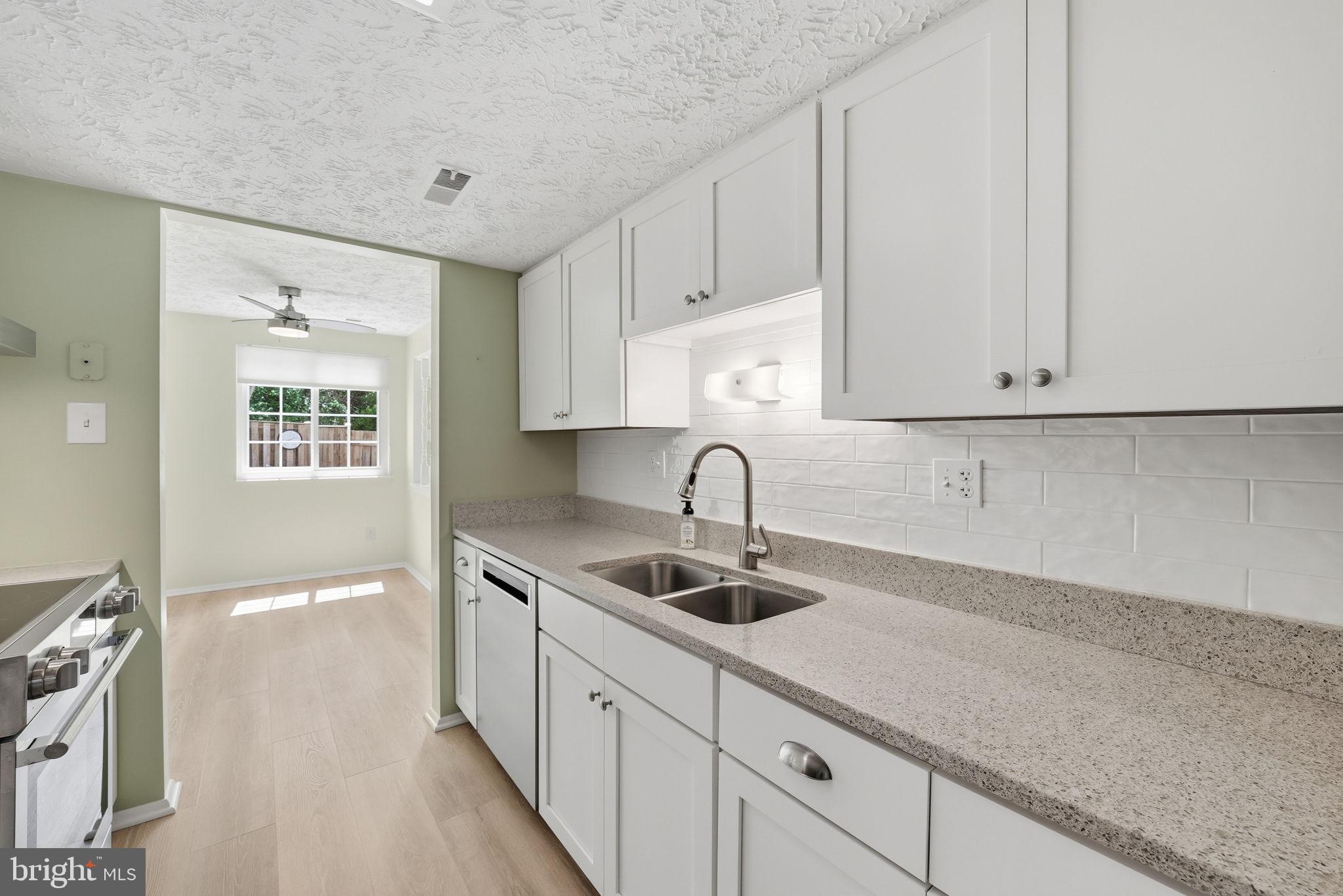 WHITFIELD GREEN - Residential