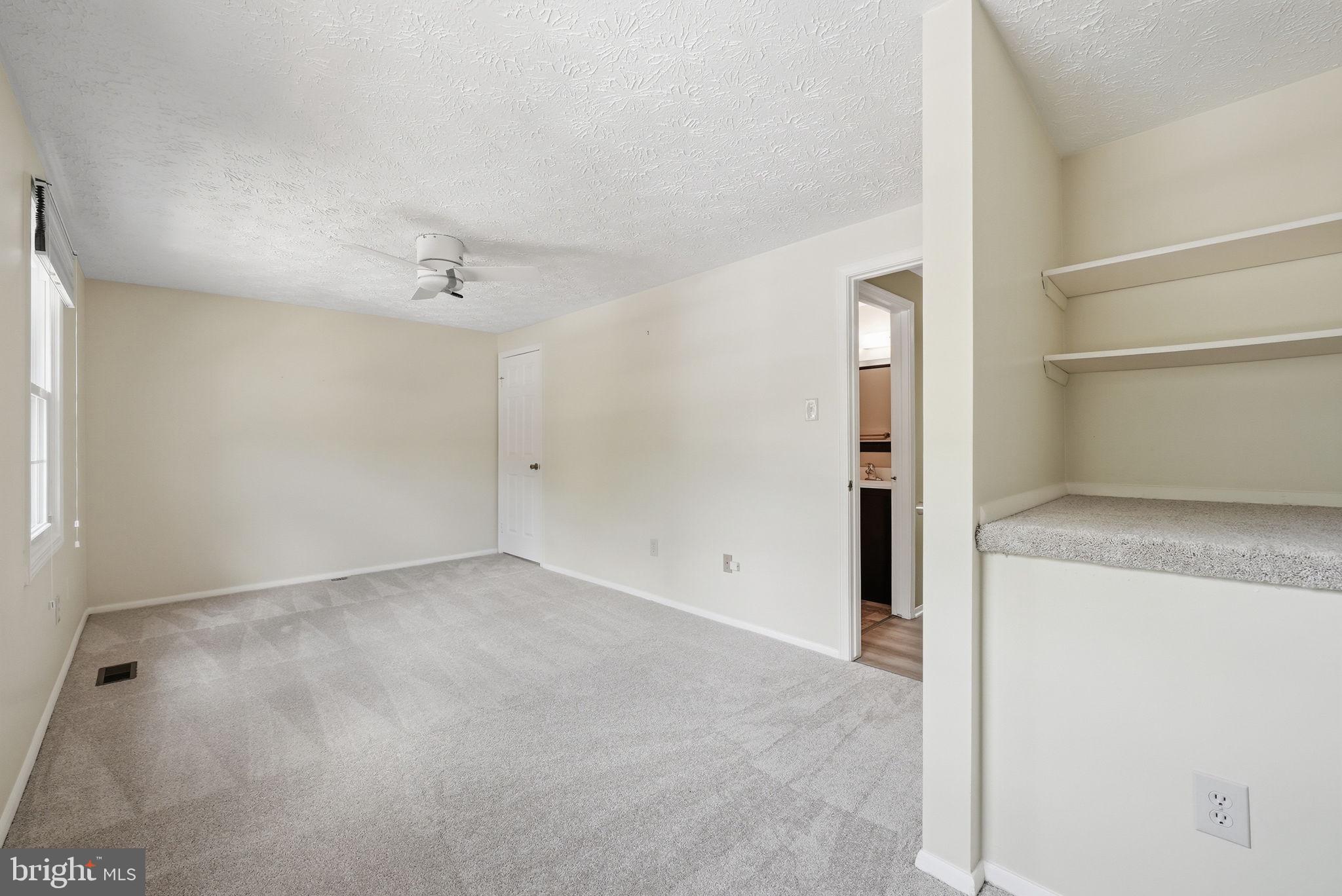 WHITFIELD GREEN - Residential