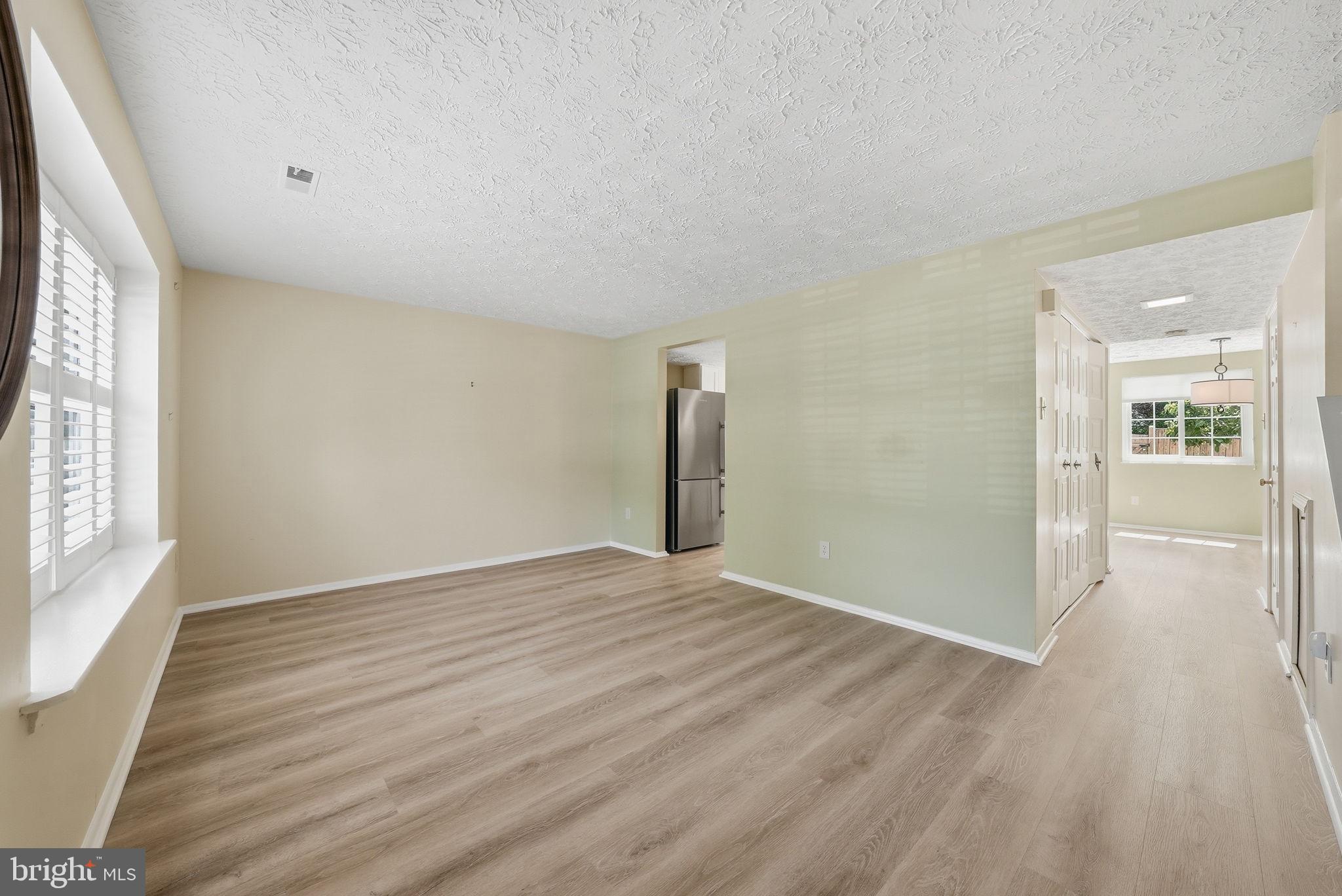 WHITFIELD GREEN - Residential