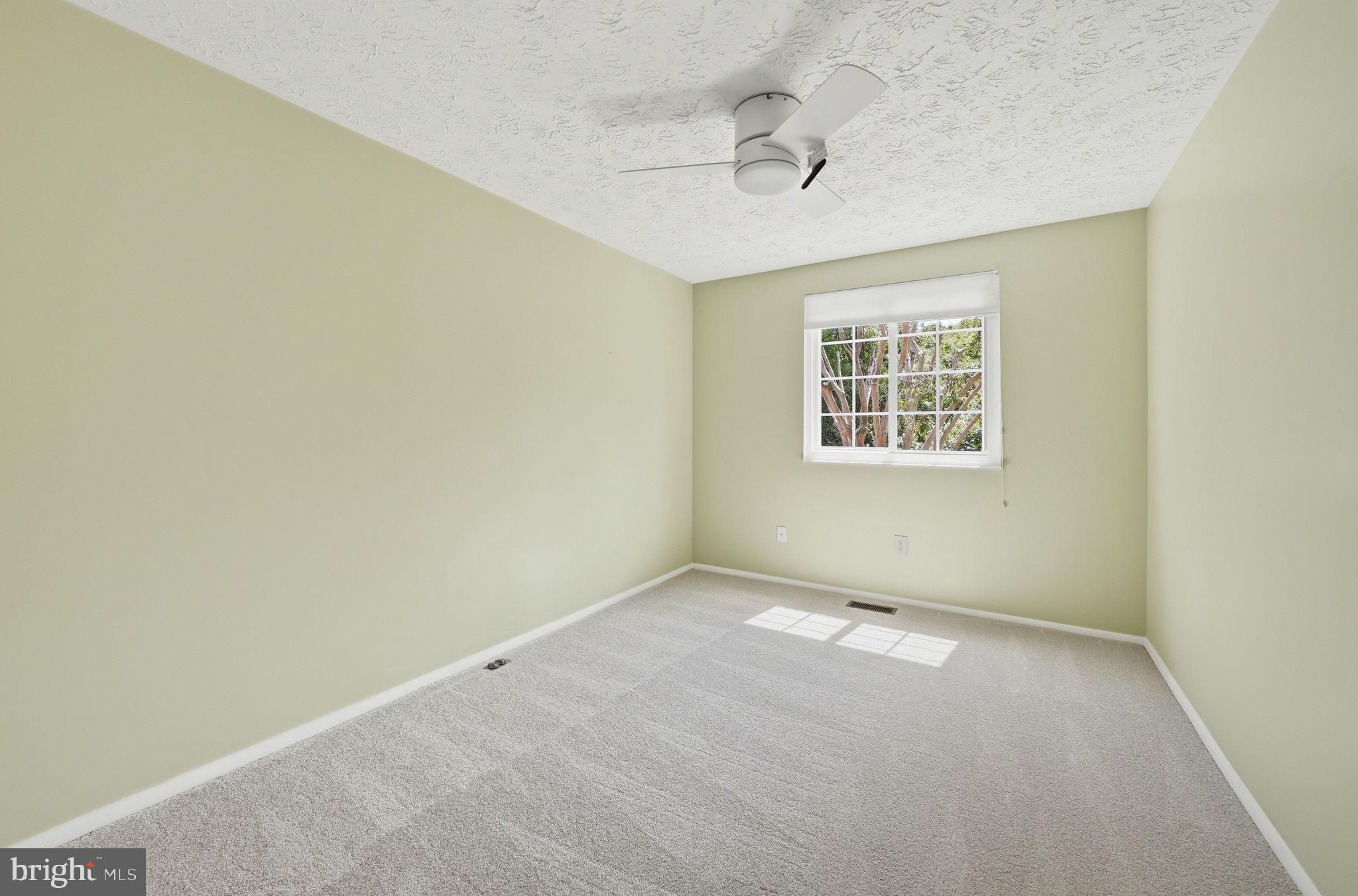 WHITFIELD GREEN - Residential