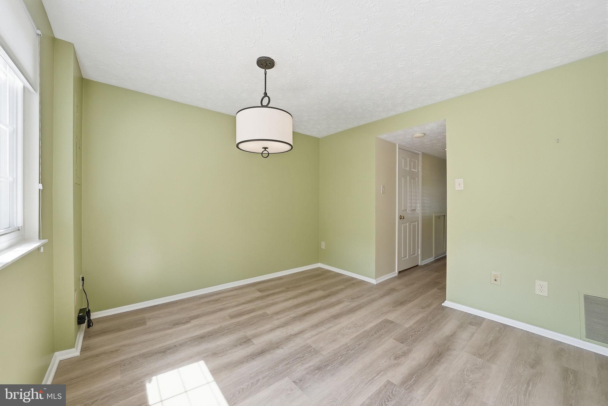 WHITFIELD GREEN - Residential