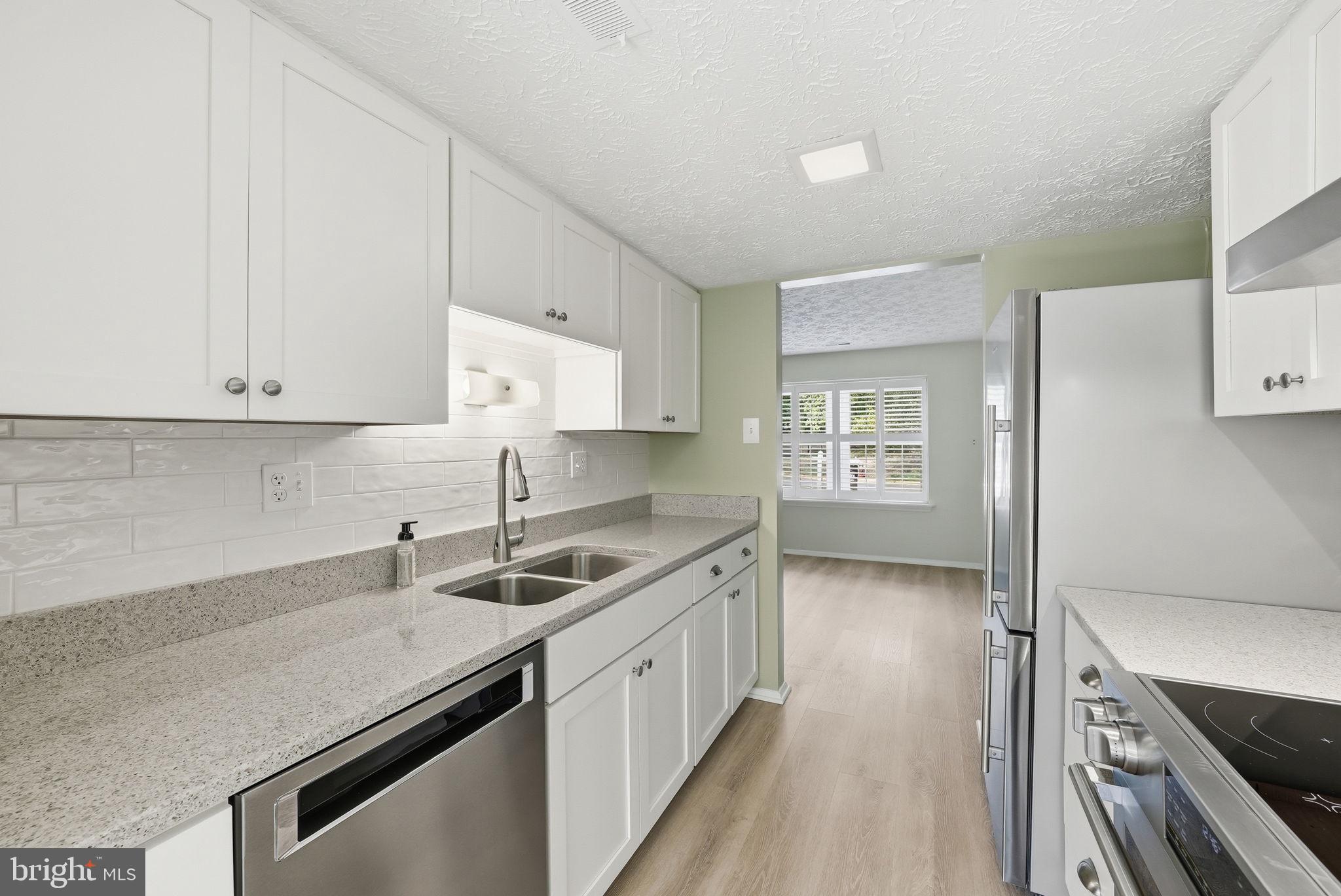 WHITFIELD GREEN - Residential