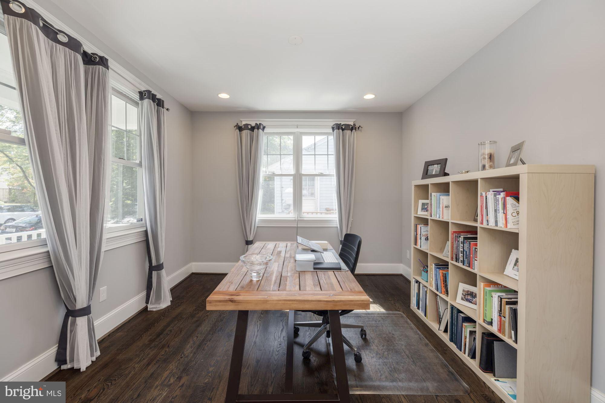 GEORGETOWN VILLAGE - Residential