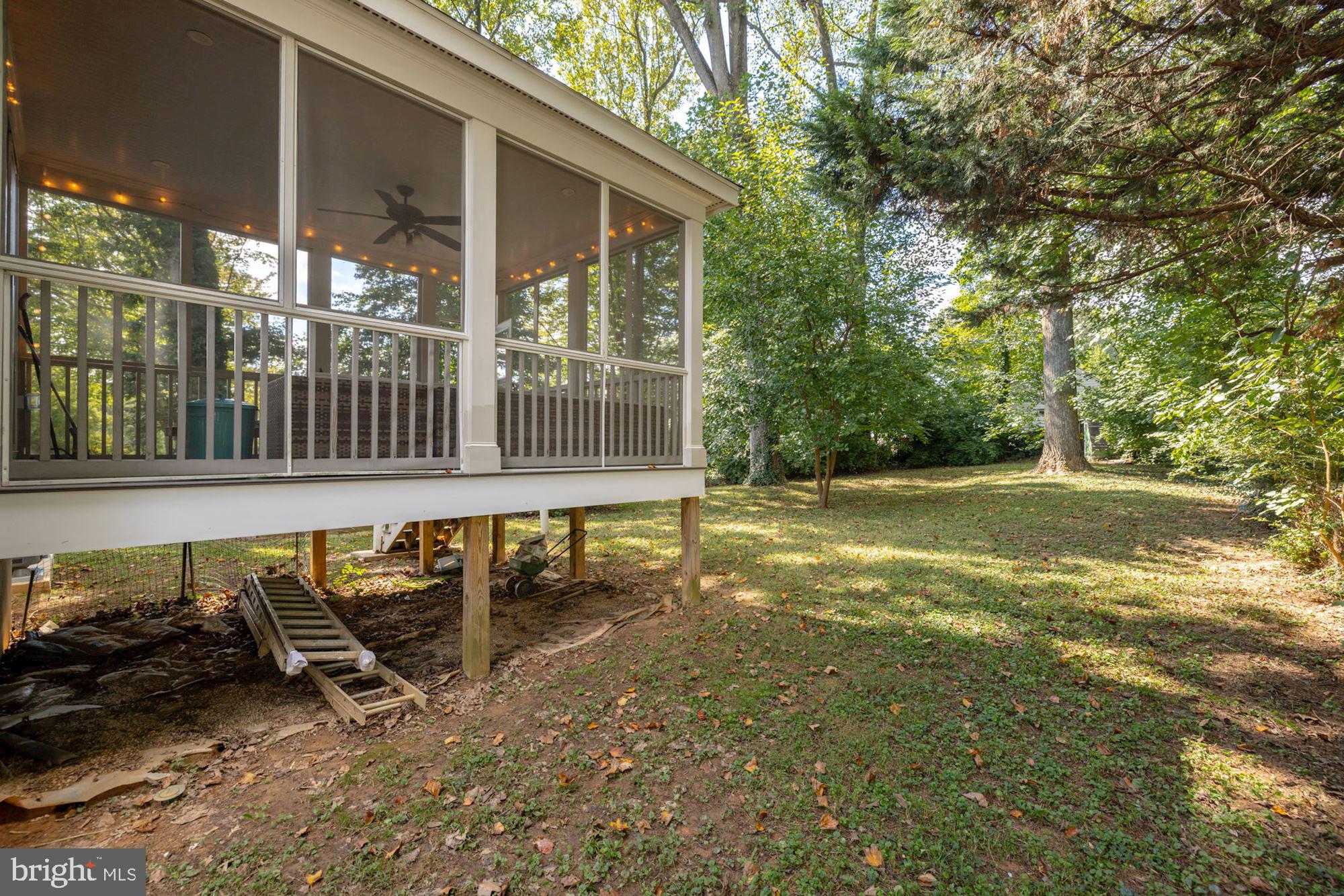 GEORGETOWN VILLAGE - Residential