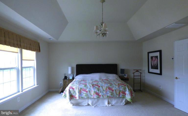 ACADEMY HILLS - Residential Lease