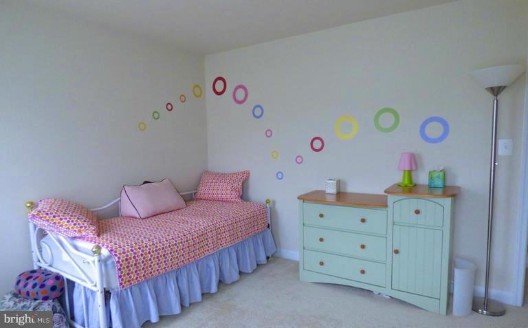 ACADEMY HILLS - Residential Lease