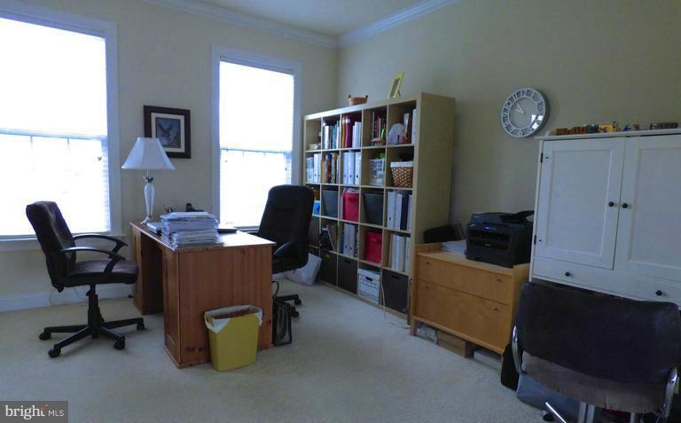 ACADEMY HILLS - Residential Lease