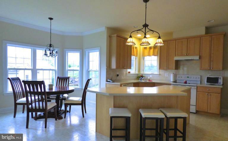 ACADEMY HILLS - Residential Lease