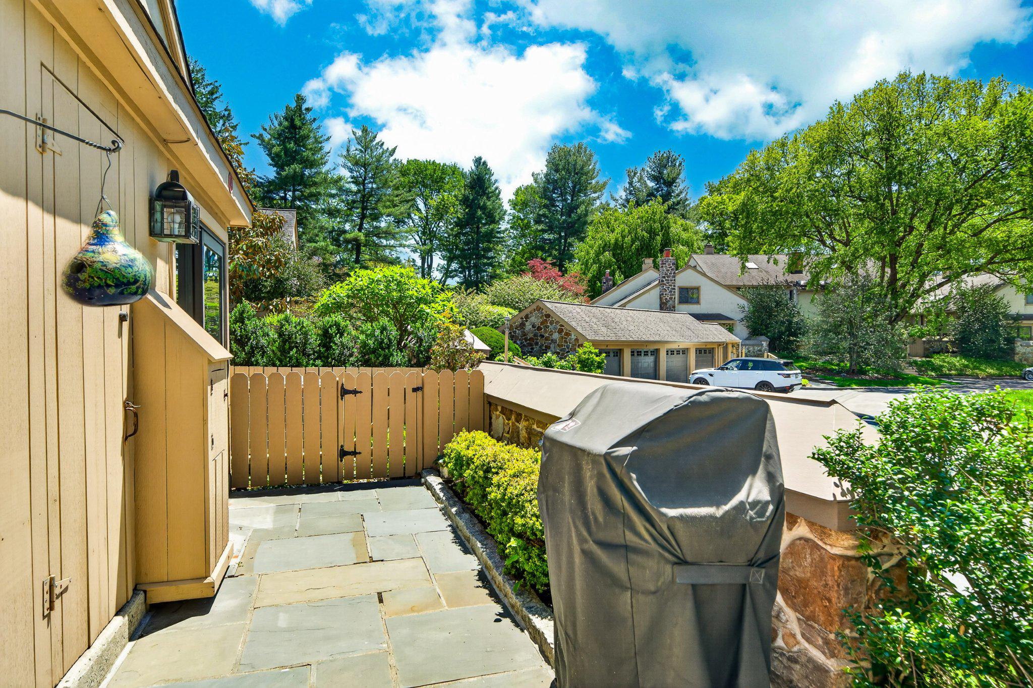 SUGAR KNOLL - Residential