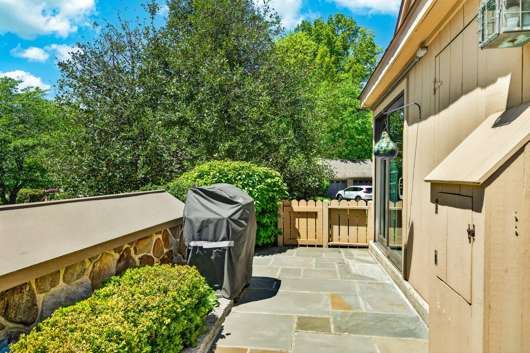 SUGAR KNOLL - Residential