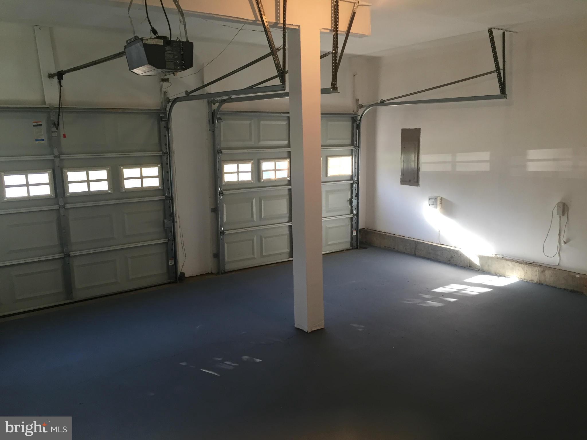 SPRINGFIELD MANOR - Residential