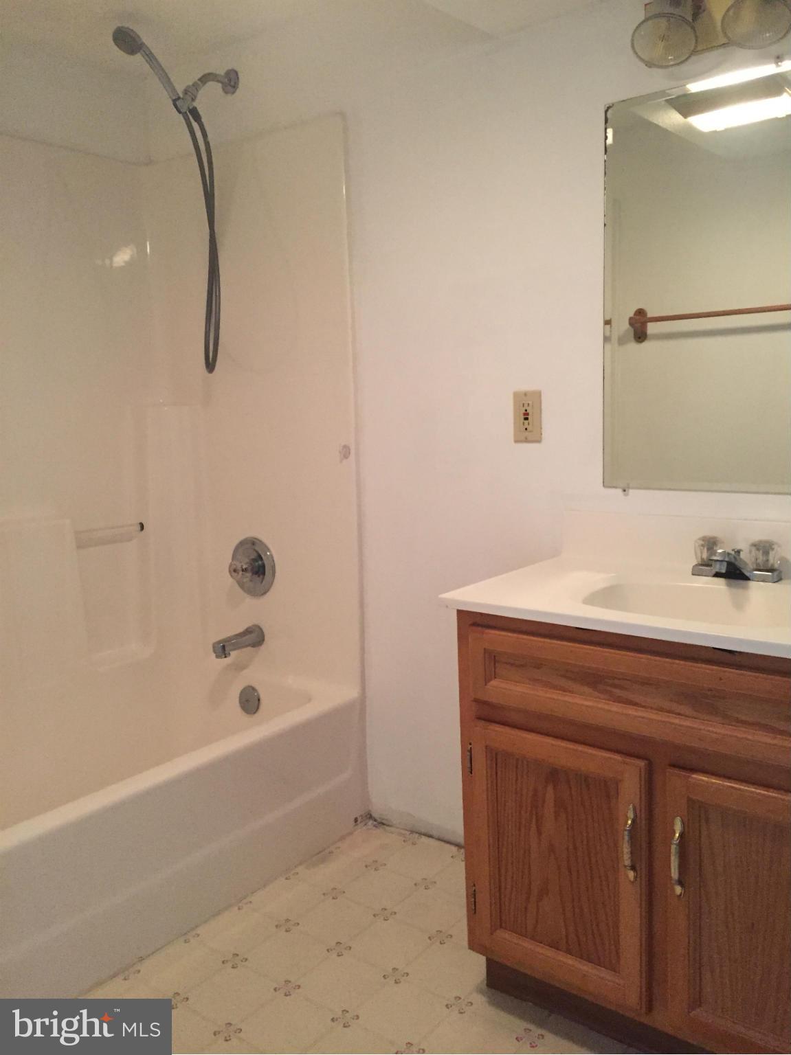 SPRINGFIELD MANOR - Residential