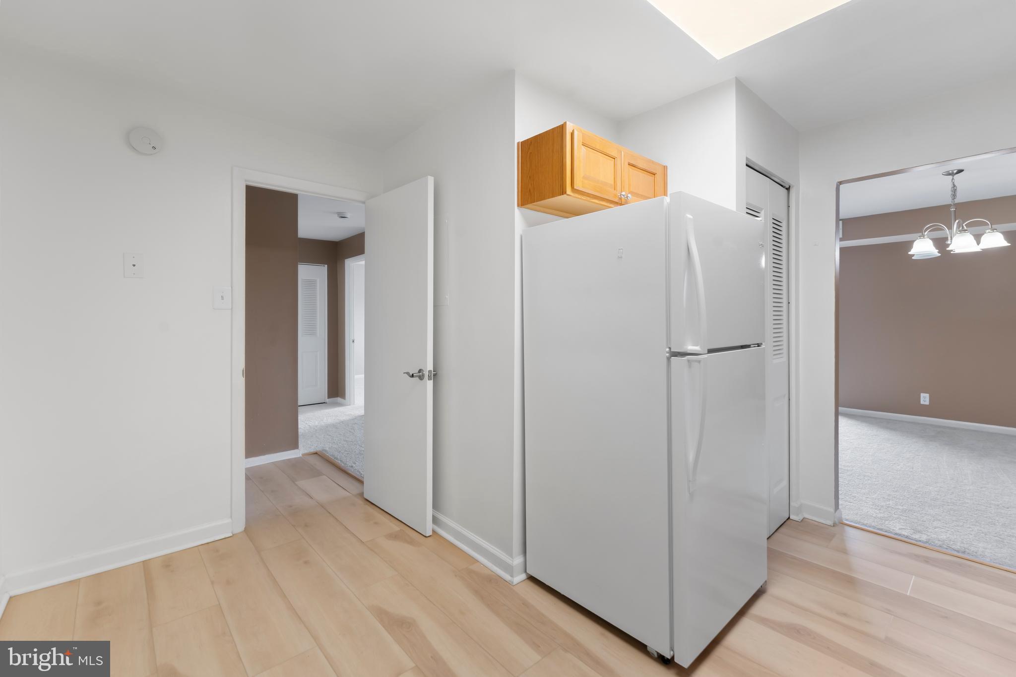 COLUMBIA TOWERS - Residential