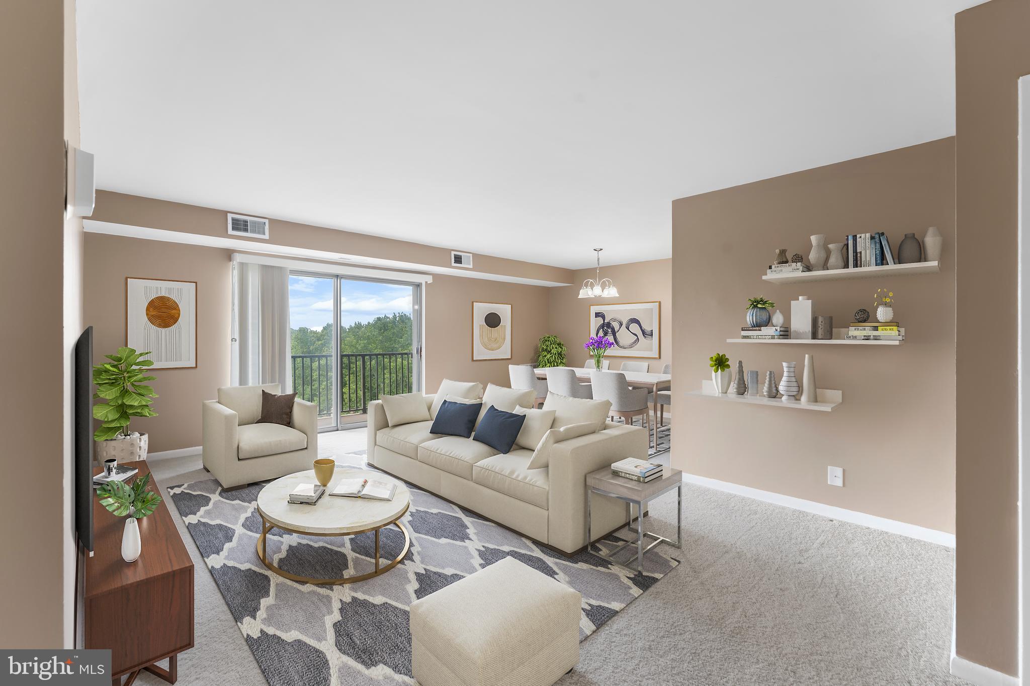 COLUMBIA TOWERS - Residential