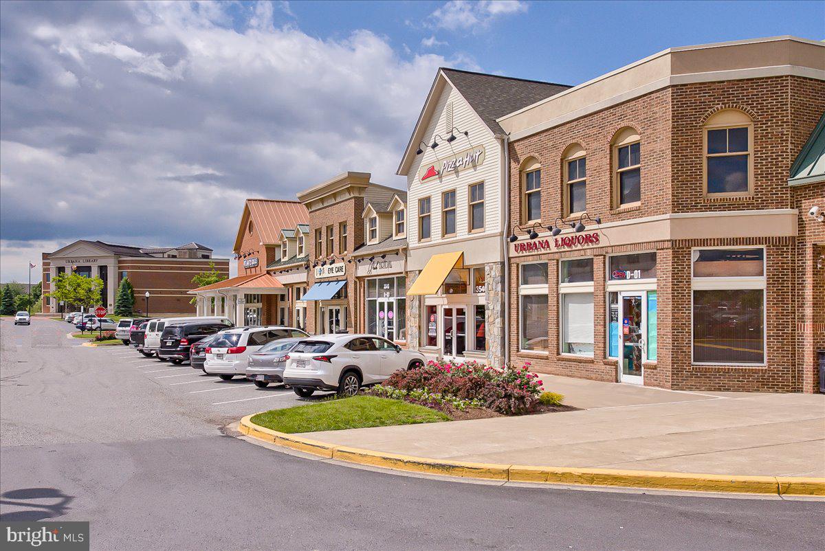 VILLAGES OF URBANA - Residential