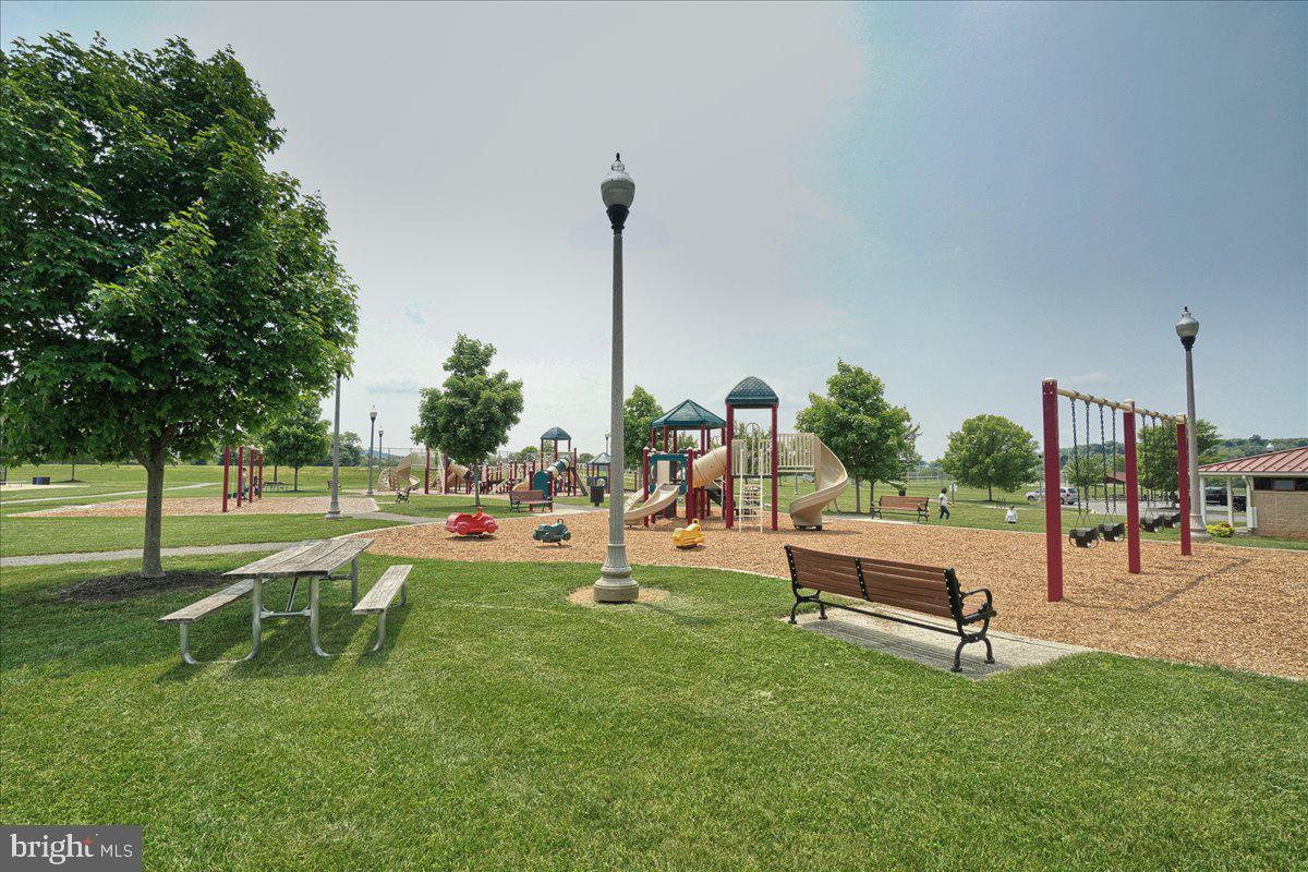 VILLAGES OF URBANA - Residential