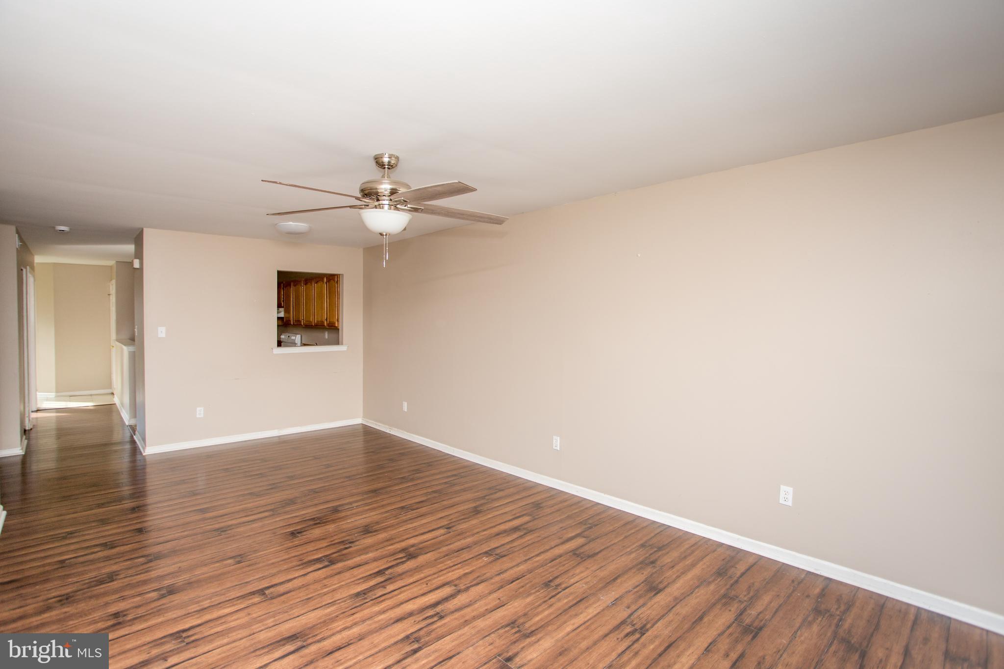 VILLAGE SHIRES - Residential