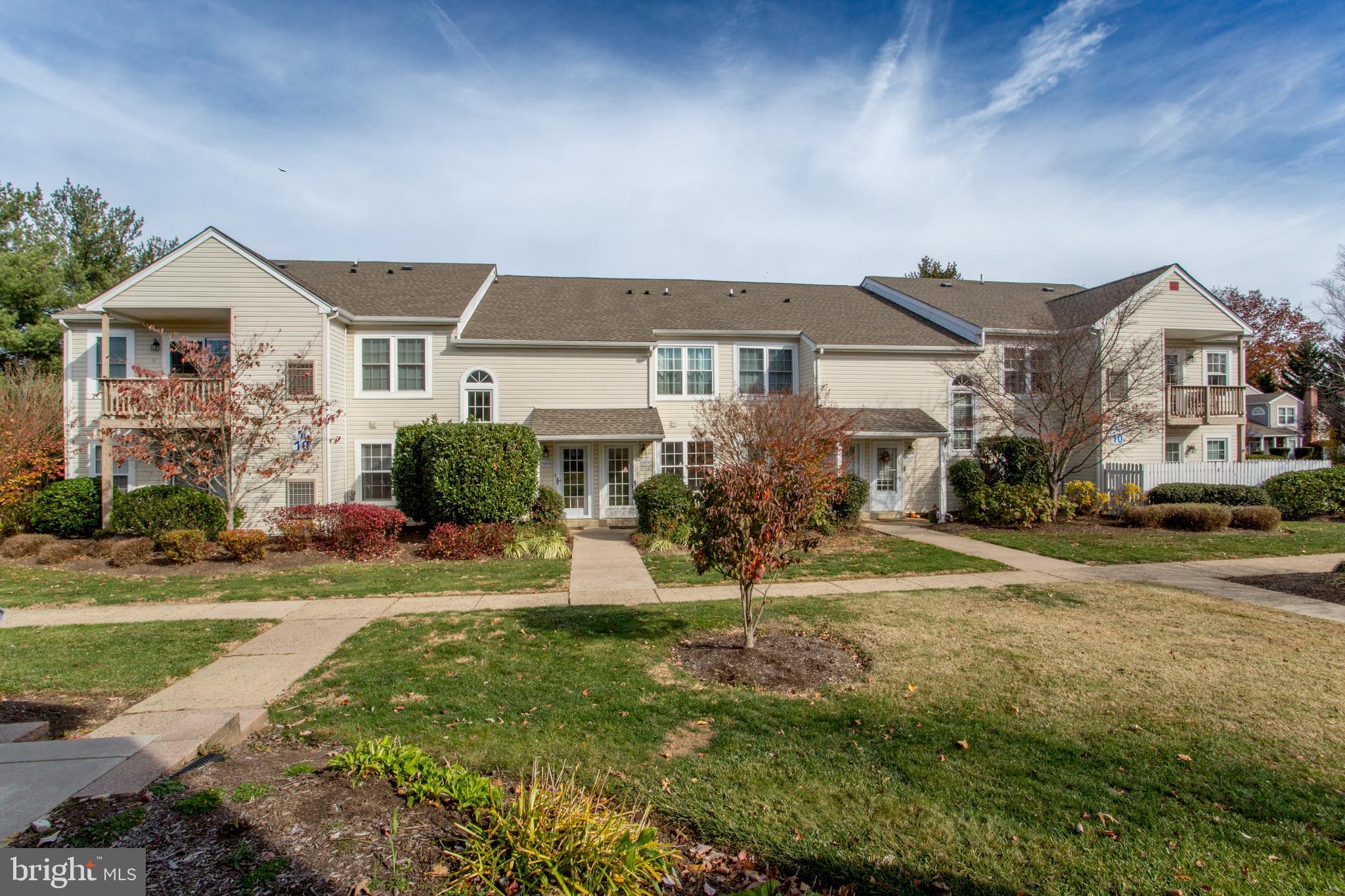 VILLAGE SHIRES - Residential