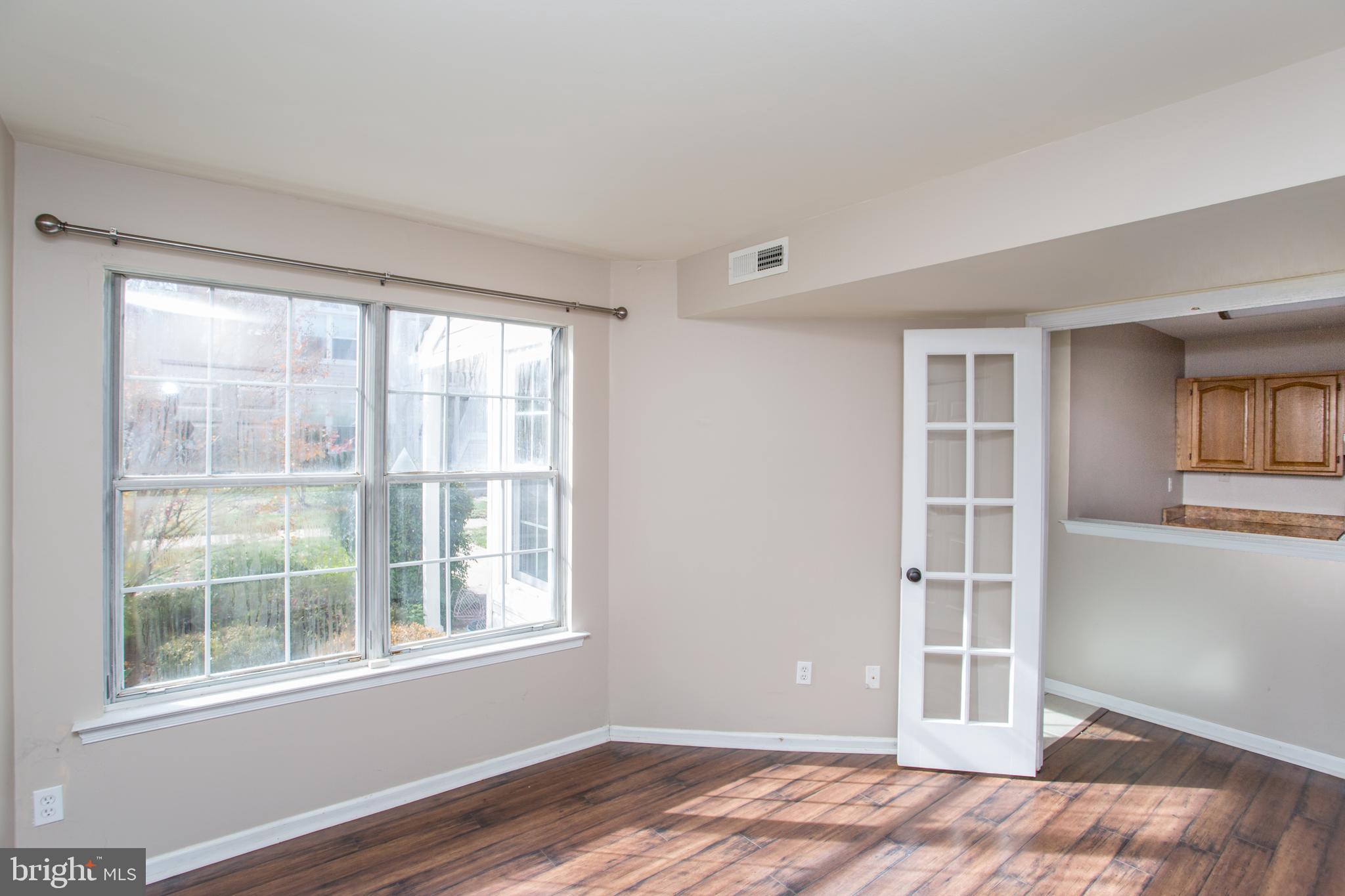 VILLAGE SHIRES - Residential