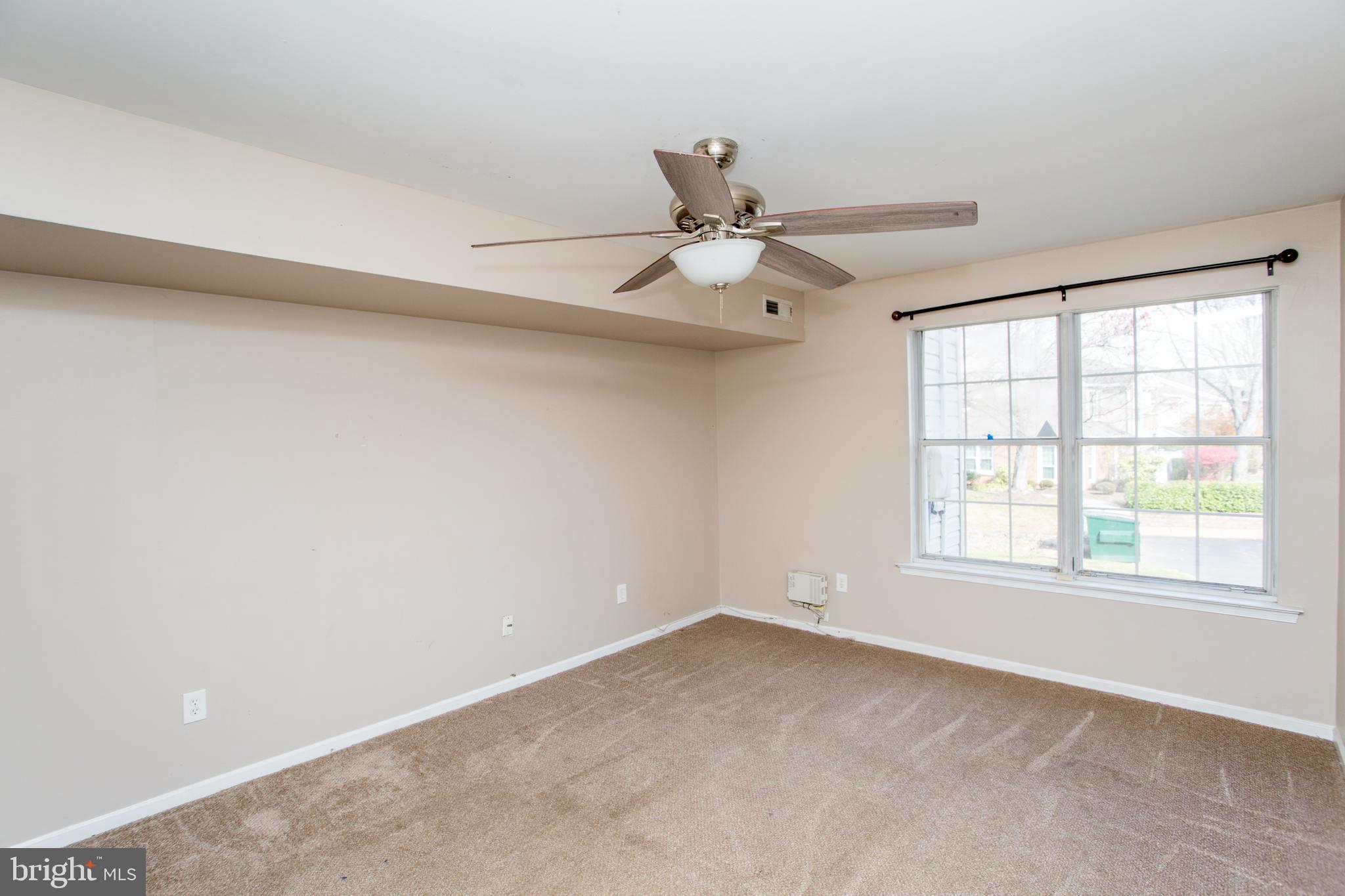 VILLAGE SHIRES - Residential