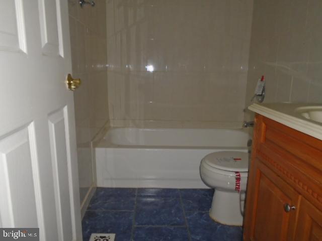 CHASE MANOR - Residential