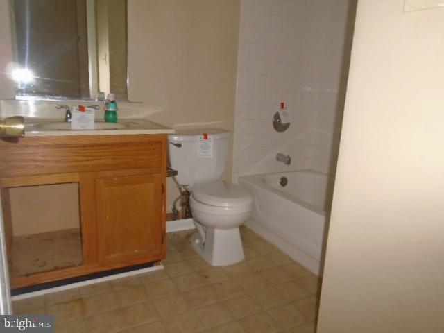 CHASE MANOR - Residential