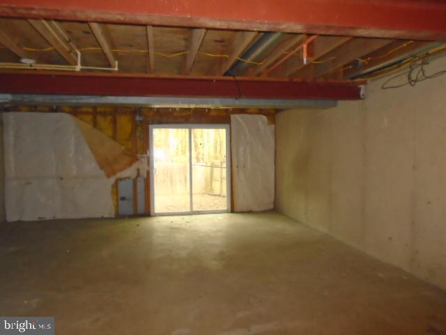 CHASE MANOR - Residential