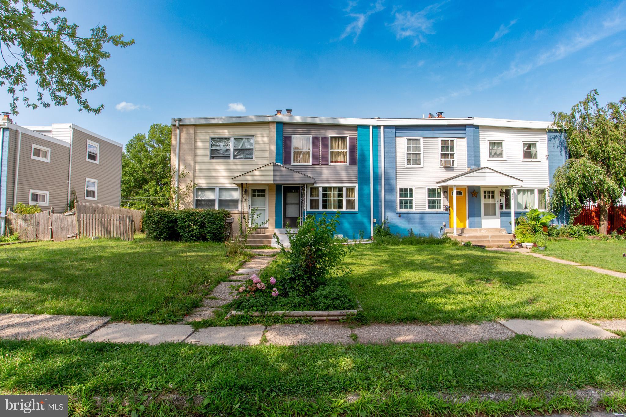 861 WEDGEWOOD DRIVE