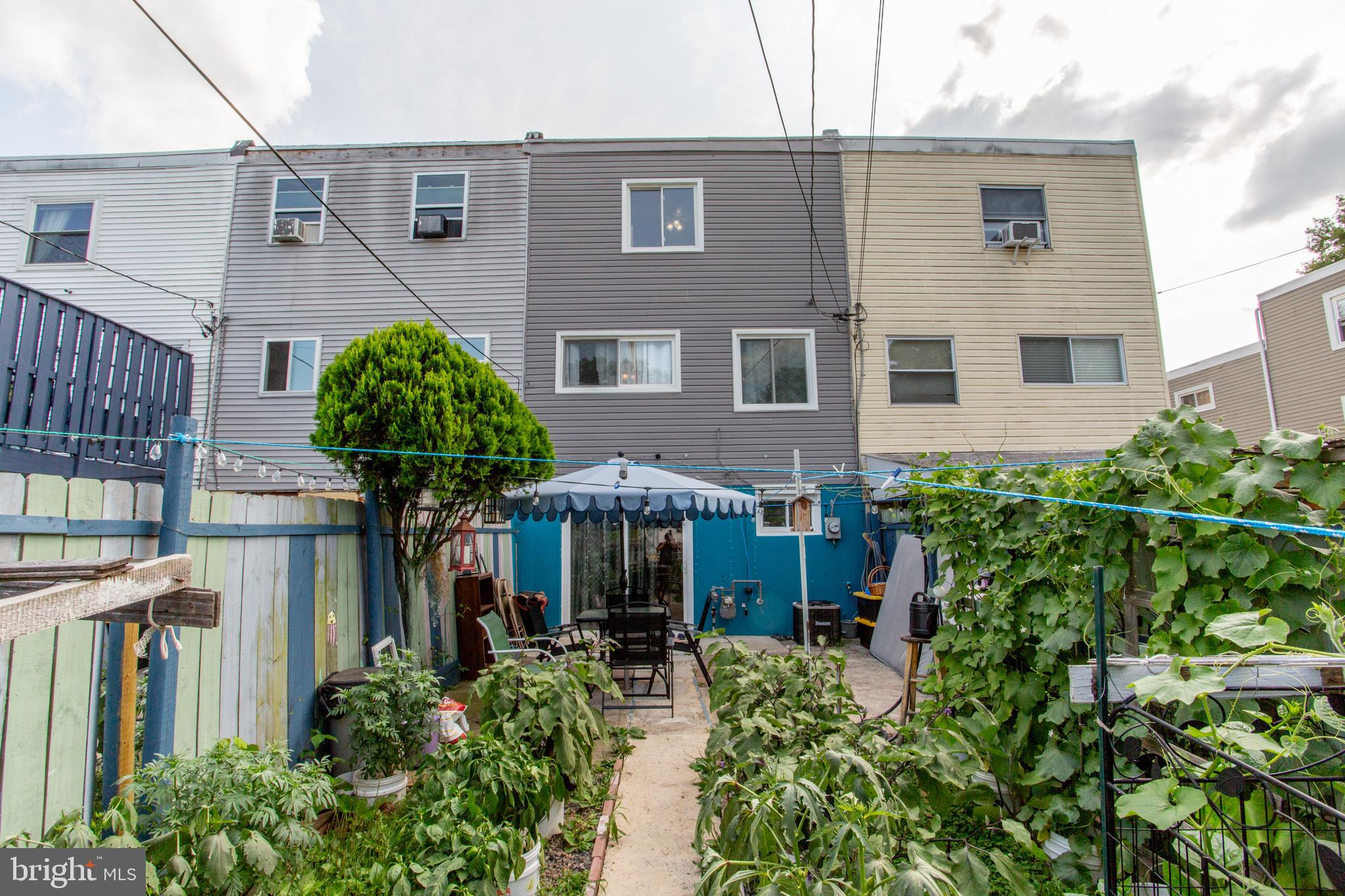 861 WEDGEWOOD DRIVE