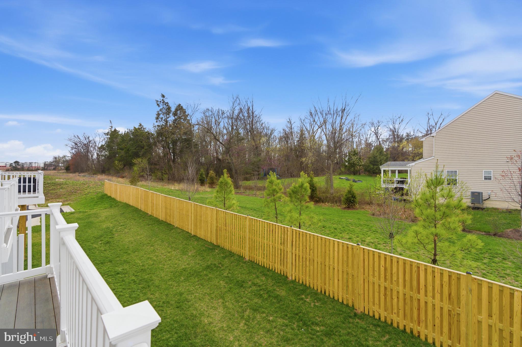 ARCOLA TOWN CENTER - Residential