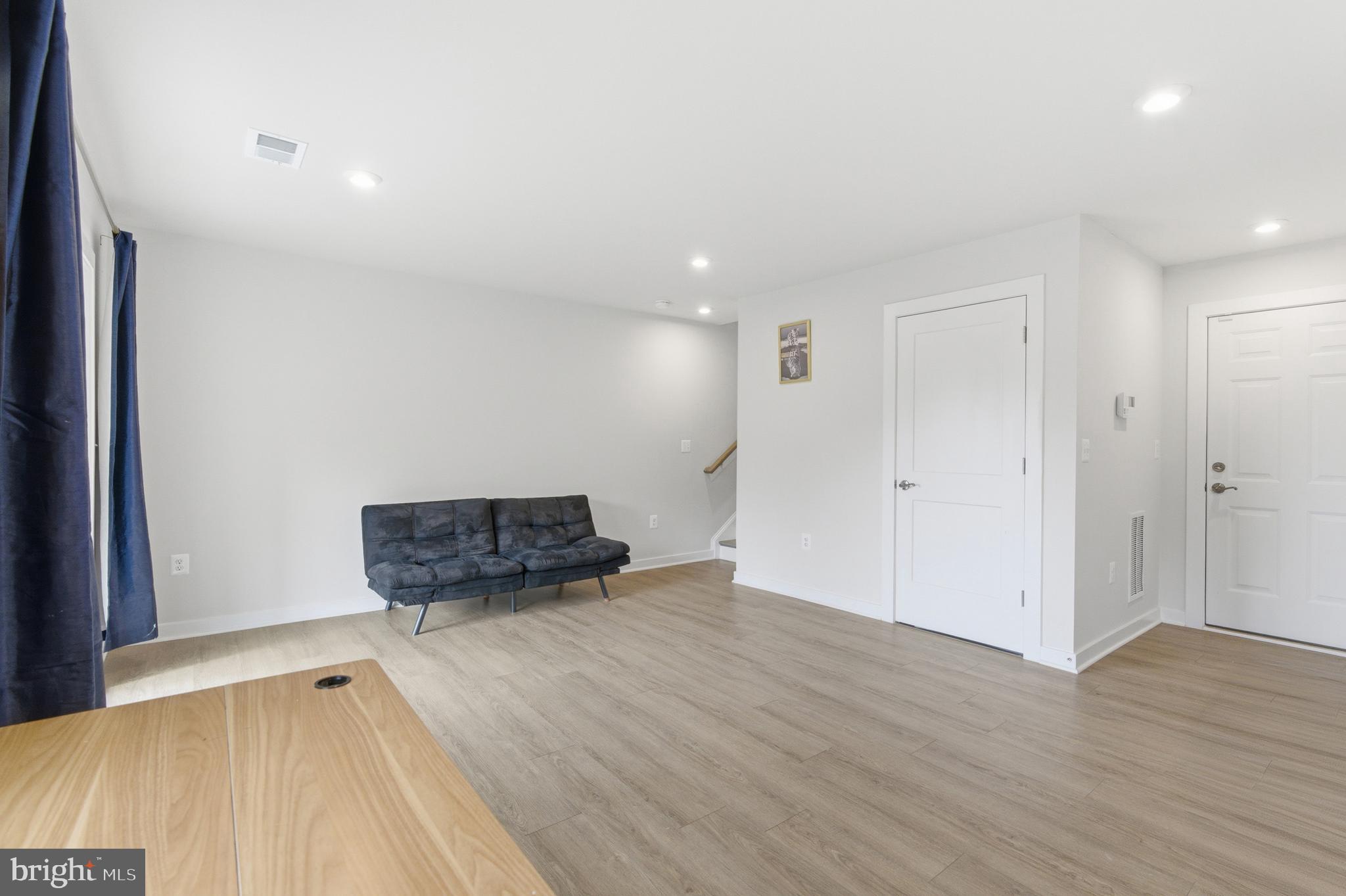 ARCOLA TOWN CENTER - Residential