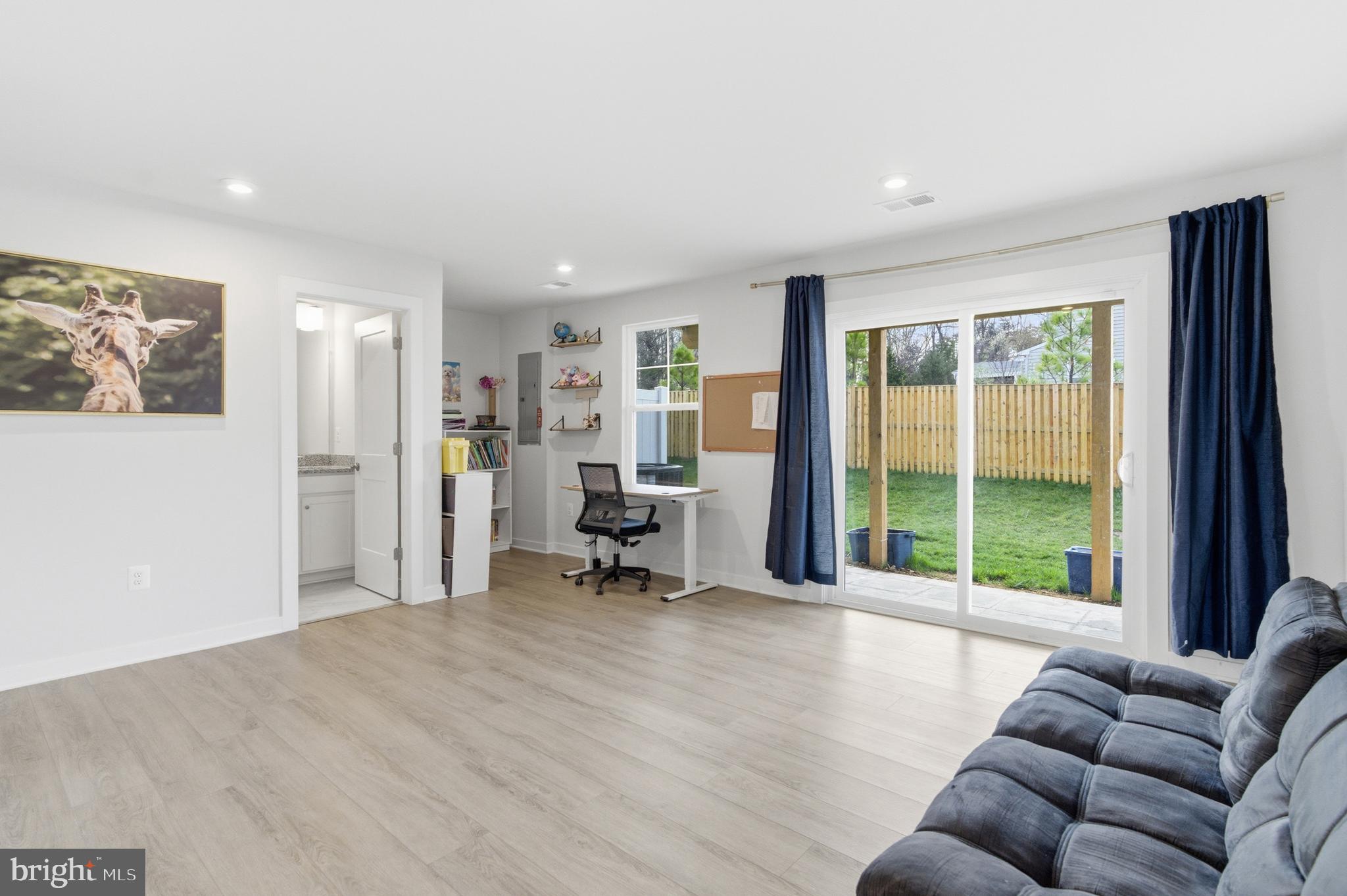 ARCOLA TOWN CENTER - Residential