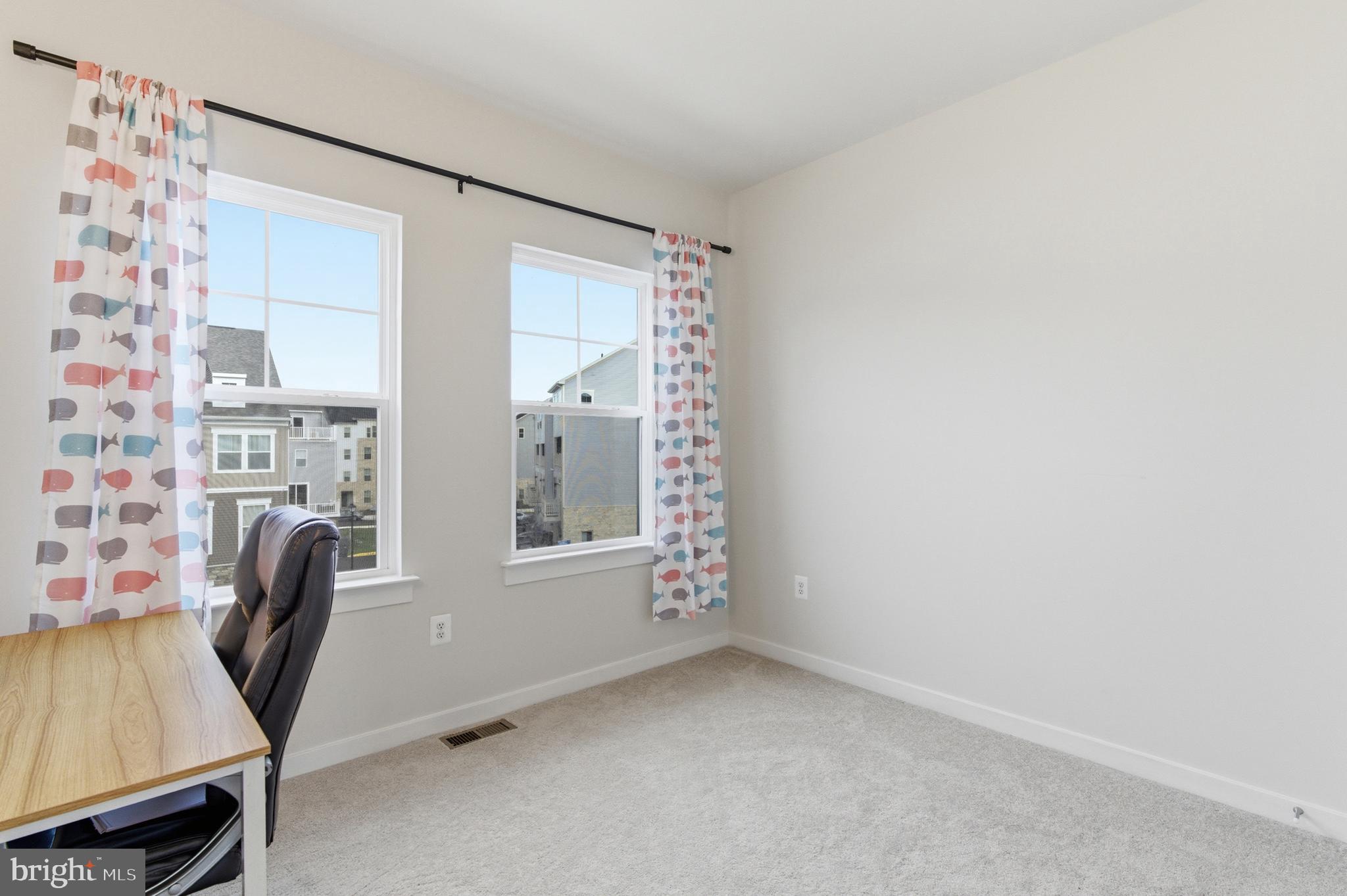 ARCOLA TOWN CENTER - Residential