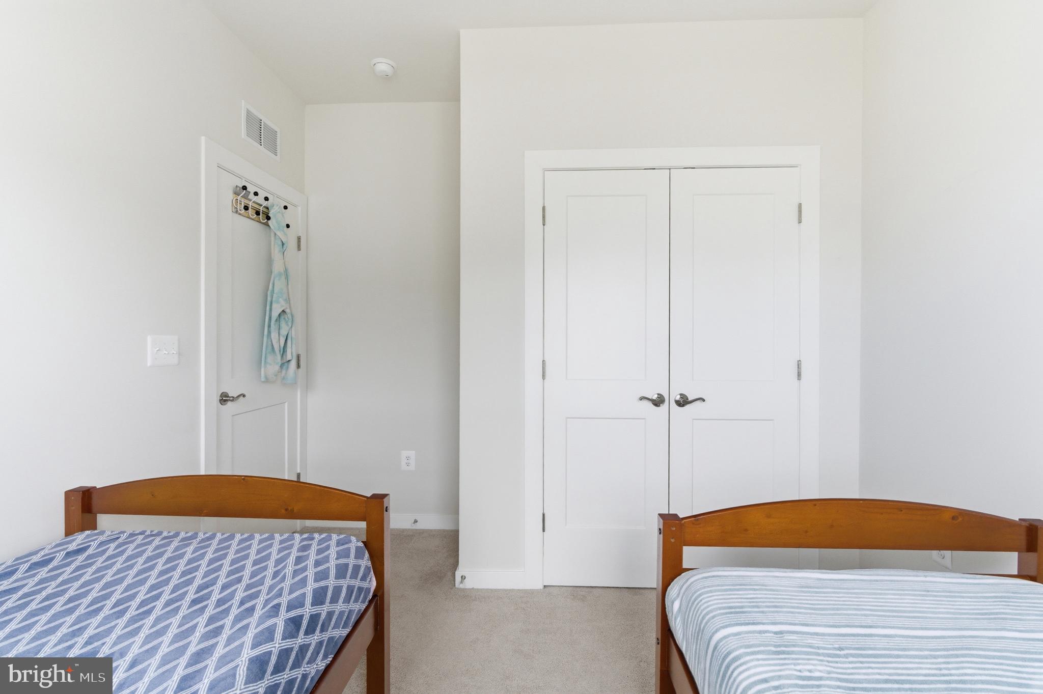 ARCOLA TOWN CENTER - Residential