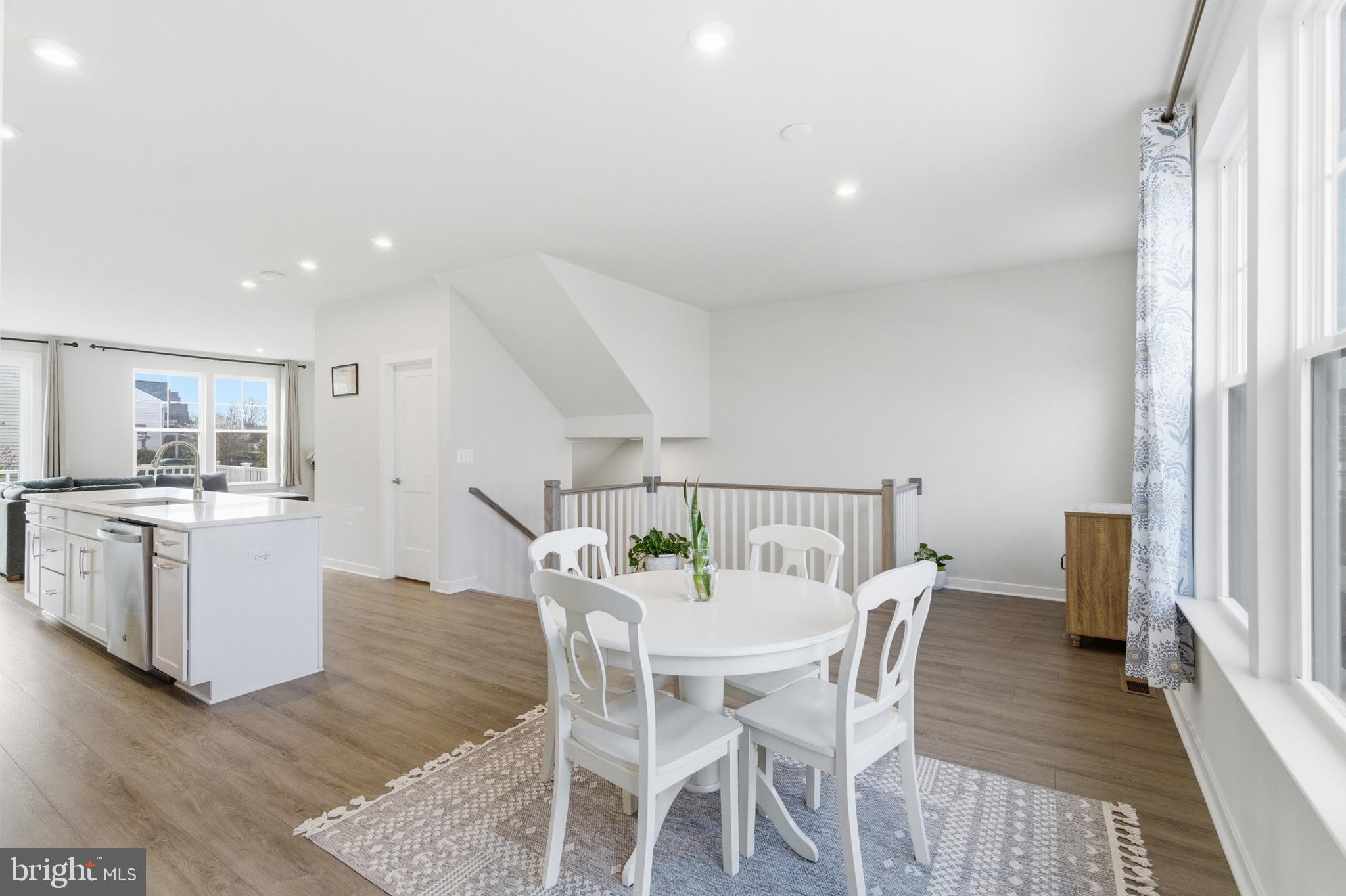 ARCOLA TOWN CENTER - Residential