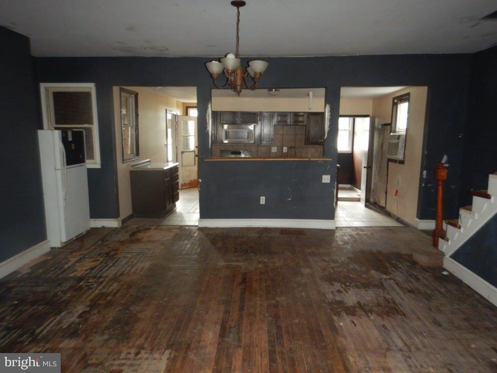 13 E FEDERAL STREET