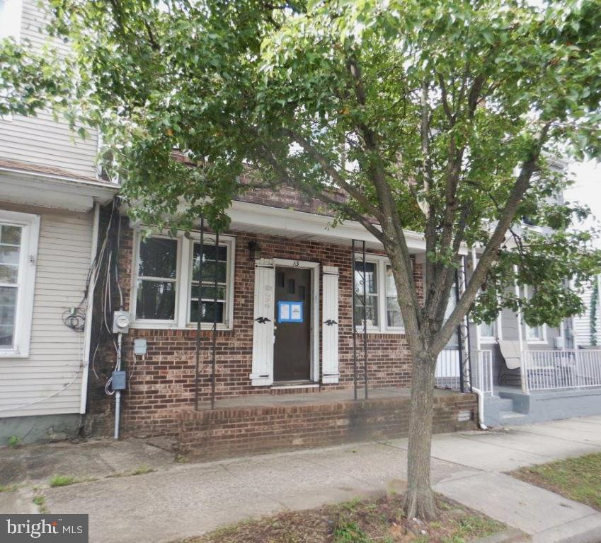 13 E FEDERAL STREET