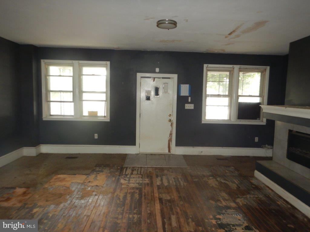 13 E FEDERAL STREET