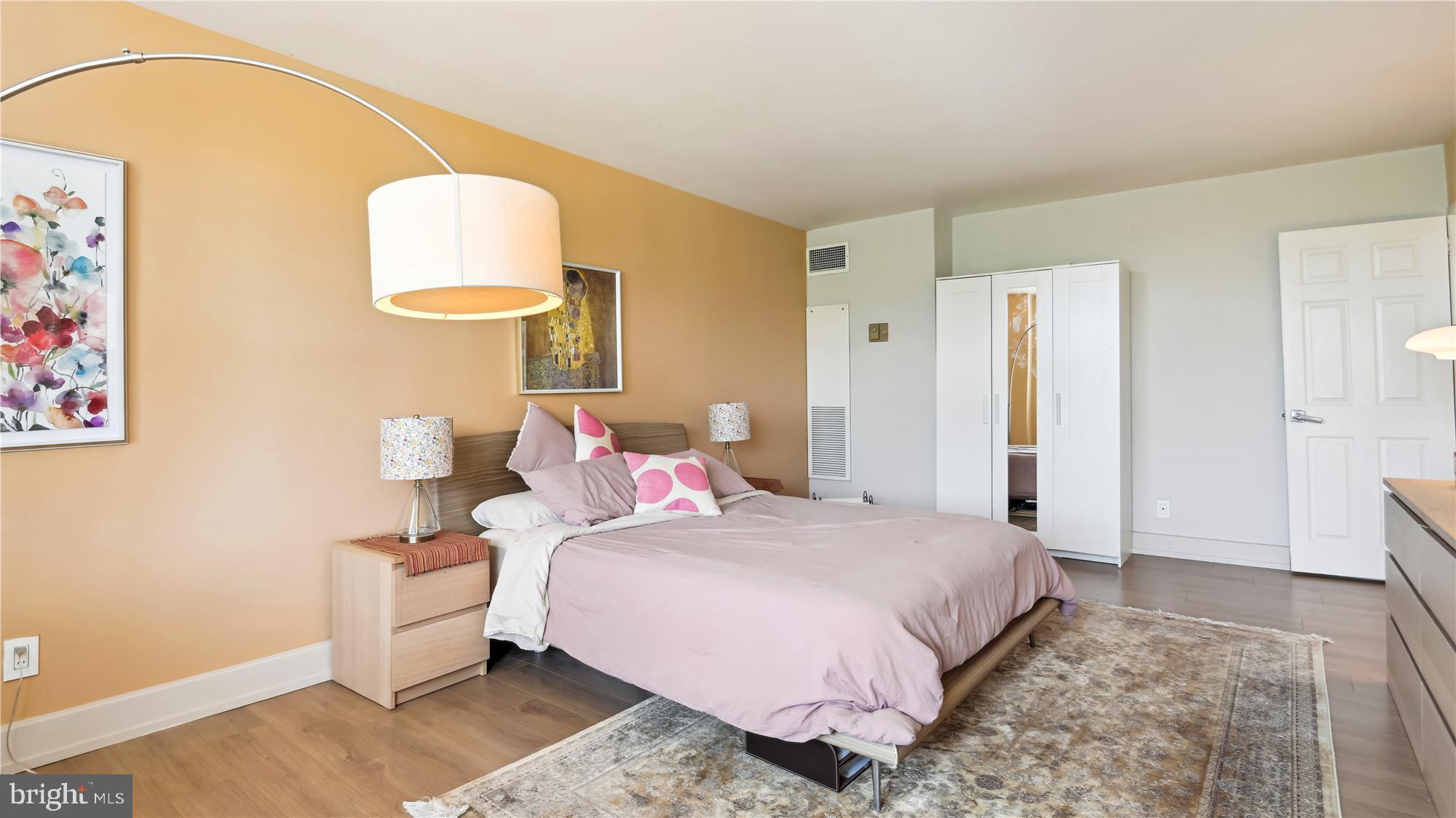 KENWOOD - Residential Lease