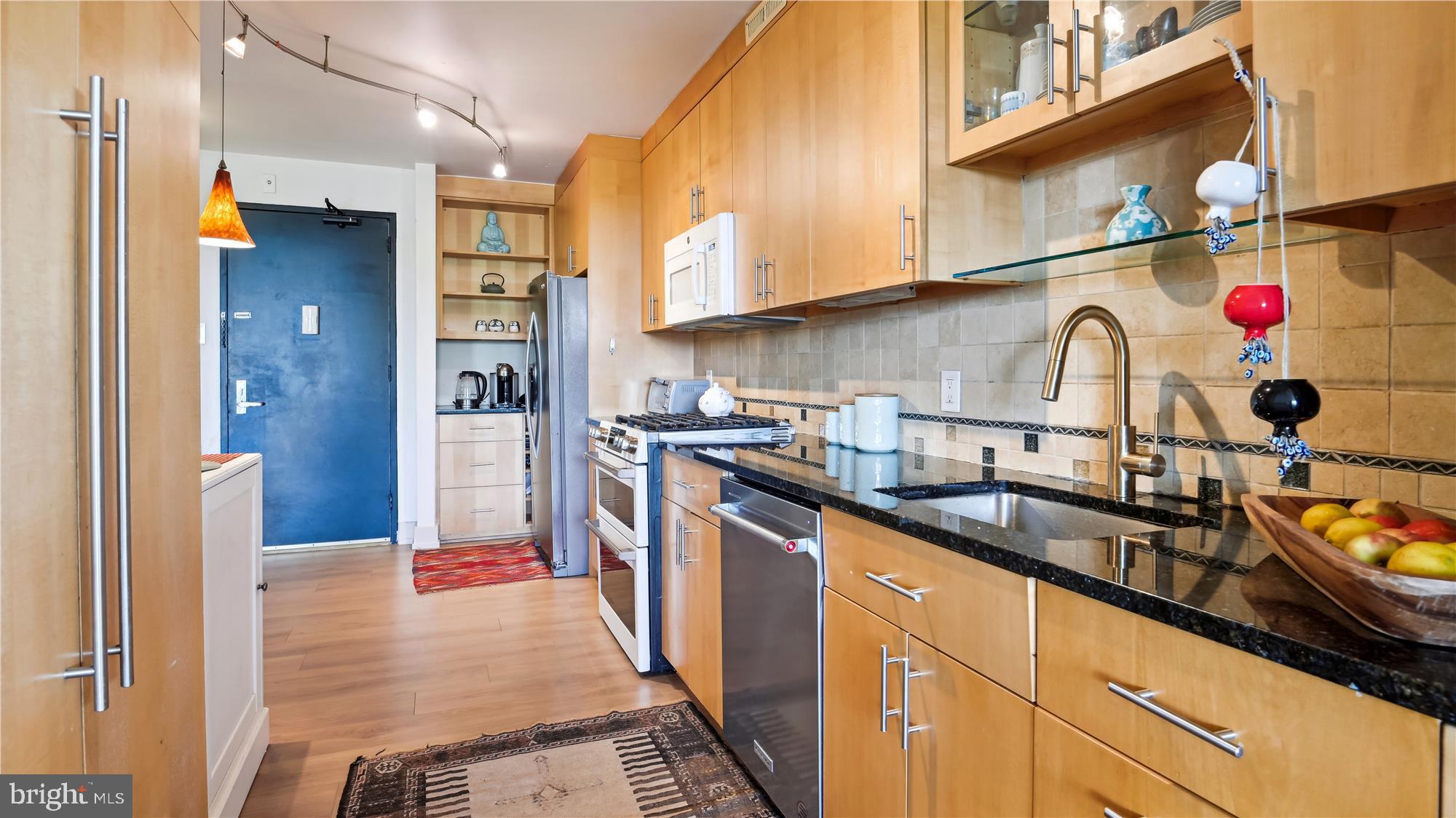 KENWOOD - Residential Lease