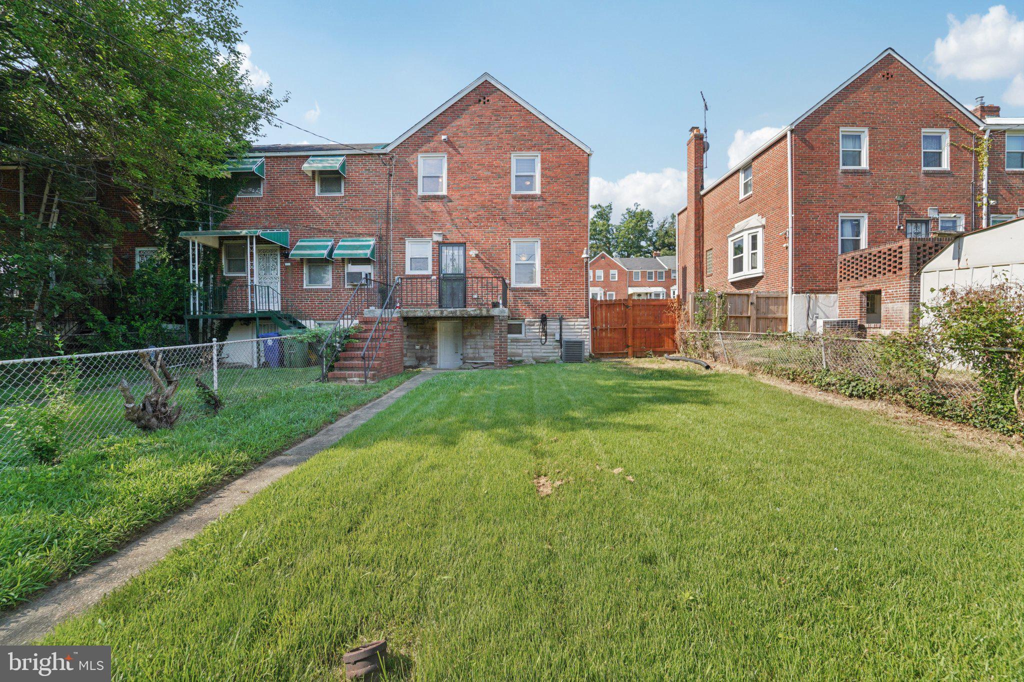 NORTHWOOD - Residential