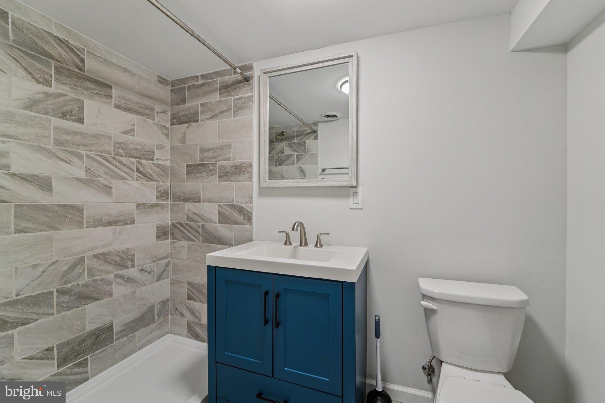 NORTHWOOD - Residential