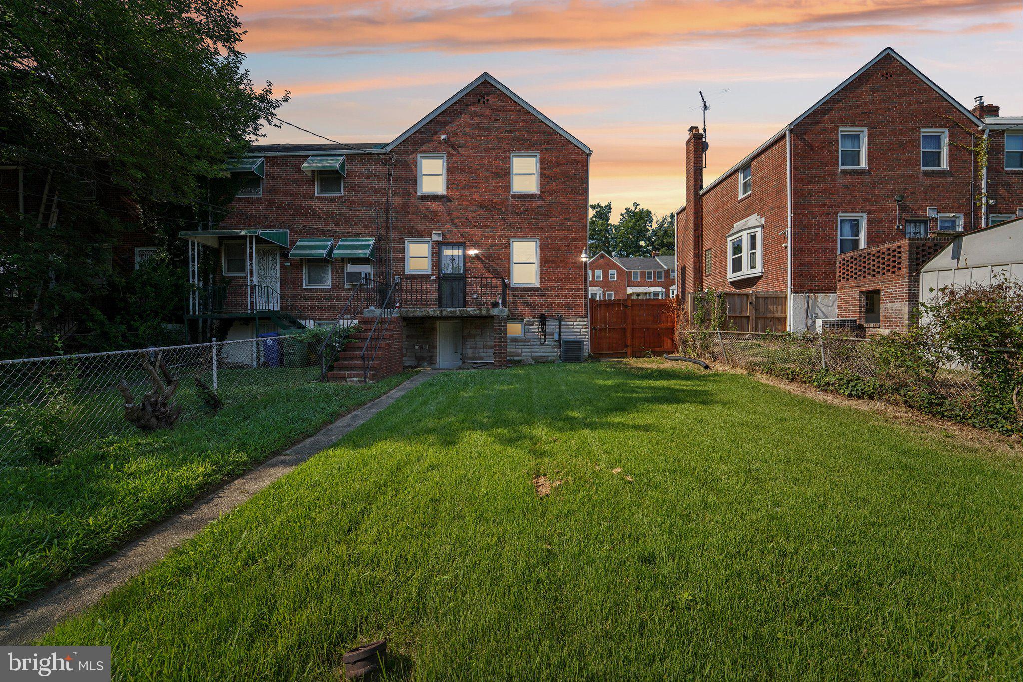 NORTHWOOD - Residential