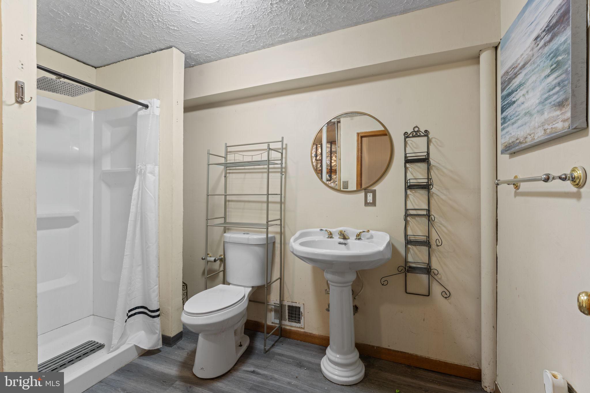 WOODHAVEN ESTATES - Residential