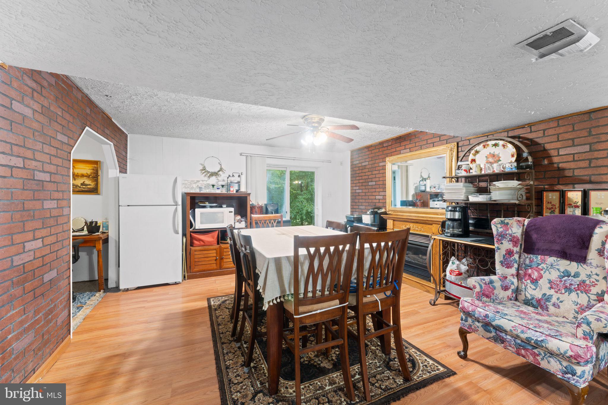 WOODHAVEN ESTATES - Residential