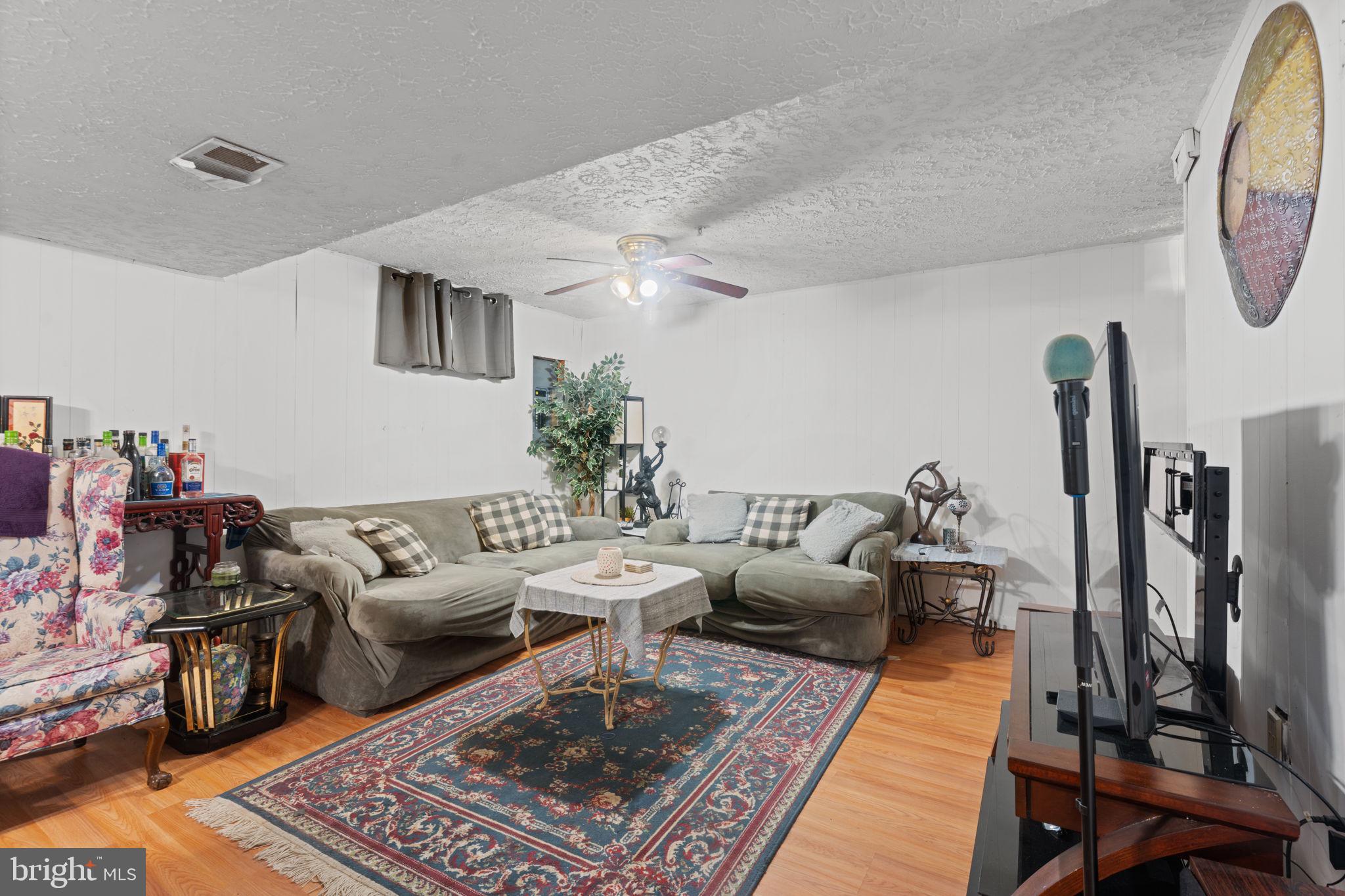 WOODHAVEN ESTATES - Residential