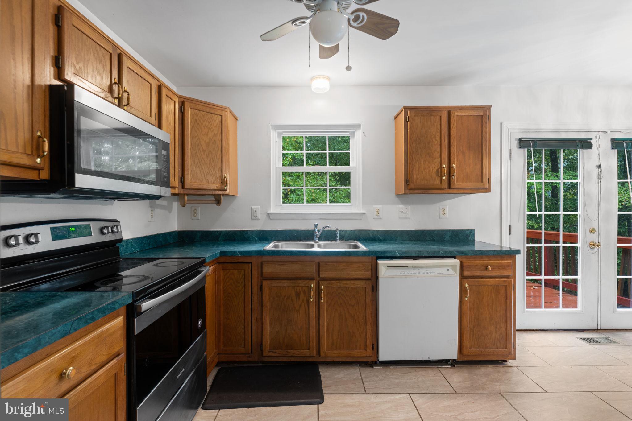 WOODHAVEN ESTATES - Residential