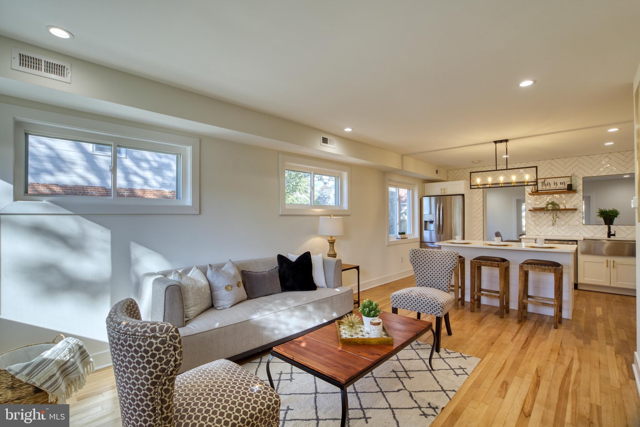 BEACON MANOR - Residential